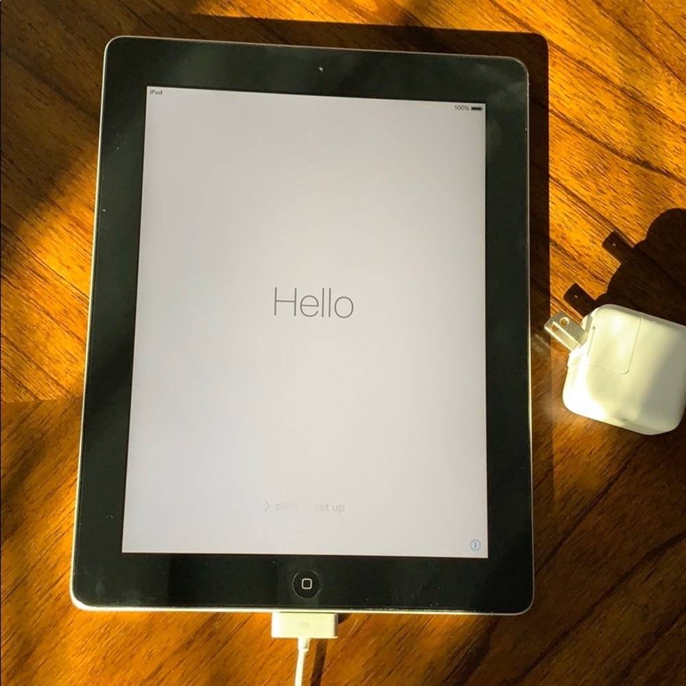 *SOLD*.   Apple iPad 16GB
